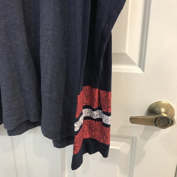 Official NHL Florida Panthers Long Sleeve T-Shirt 2XL - Picture 3 of 7